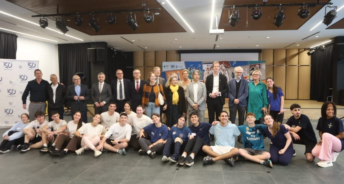 בין מוזיקה לדיפלומטיה: הרצליה מחזקת חוסן קהילתי גם תחת אש