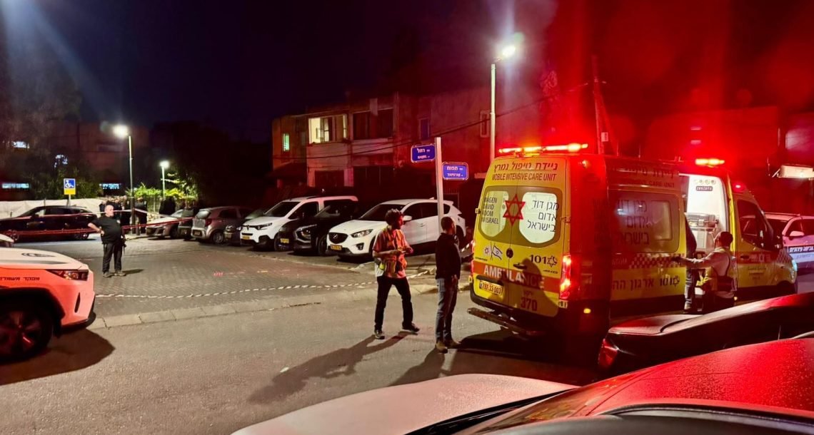 רצח בהרצליה: גבר כבן 40 נורה למוות בדירה בעיר