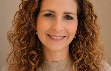 נועה שילר רייכמן מונתה למנהלת בית הספר יצחק שמיר בהרצליה